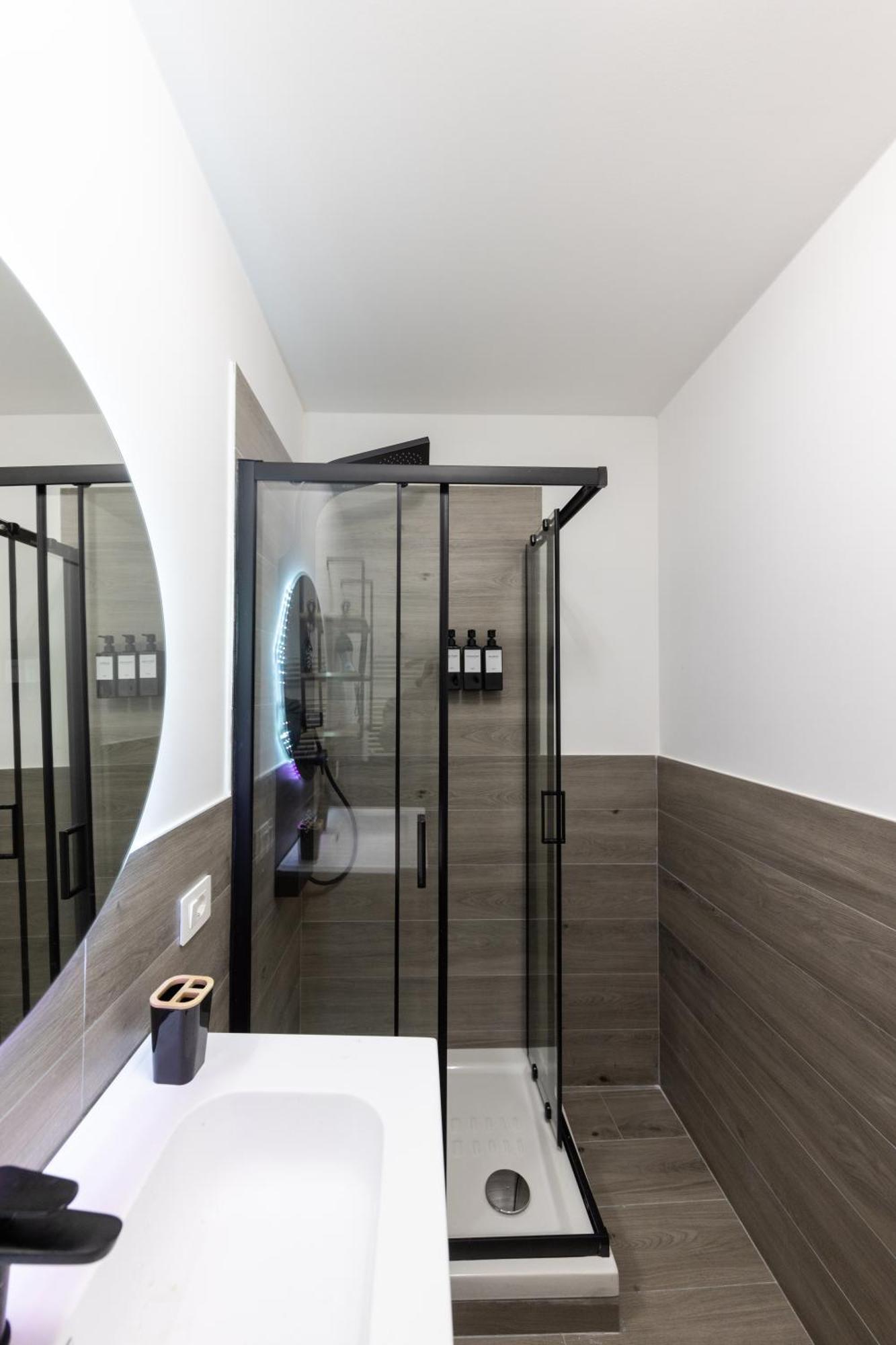 Urban Chic Luxury Suite Apartments Rome Exterior photo
