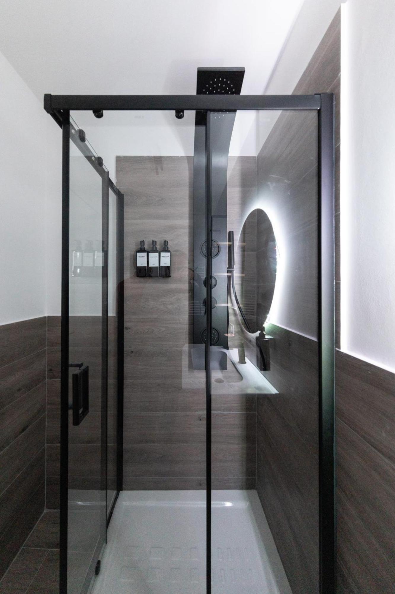 Urban Chic Luxury Suite Apartments Rome Exterior photo
