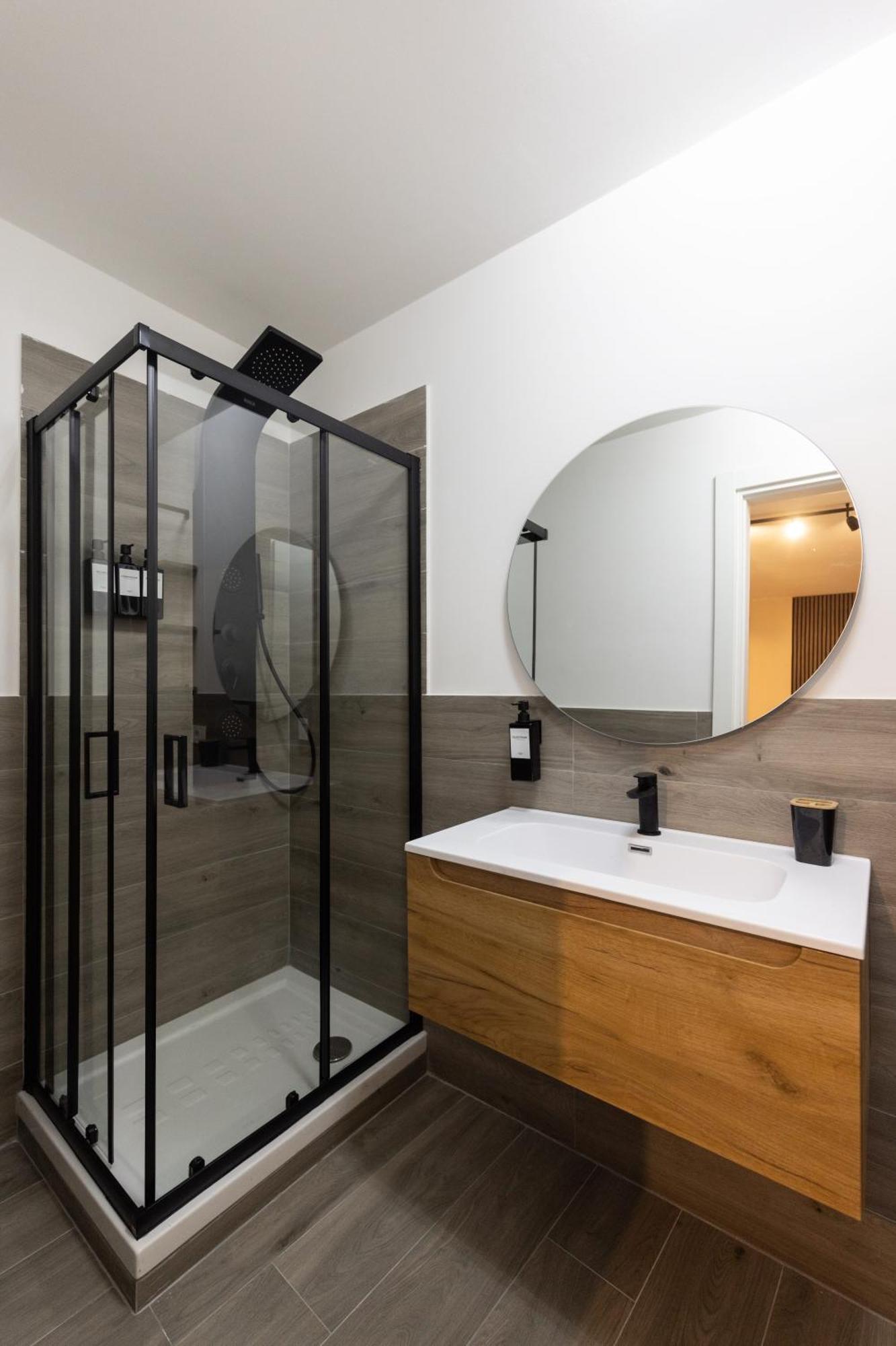 Urban Chic Luxury Suite Apartments Rome Exterior photo